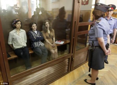 Pussy Riot in court 