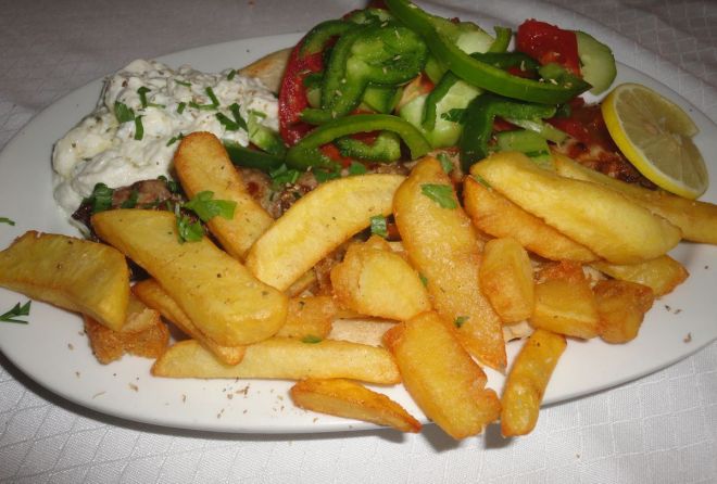 souvlaki served with salad and chips